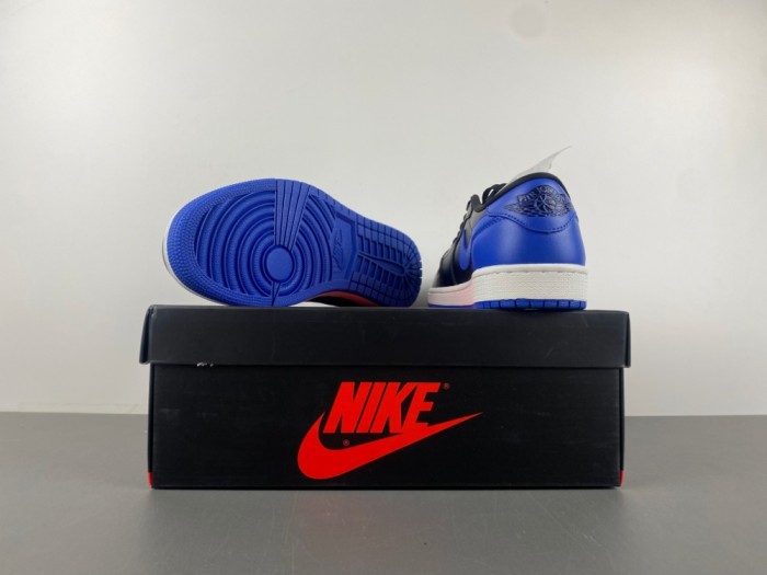 Air Jordan 1 Retro Low 
