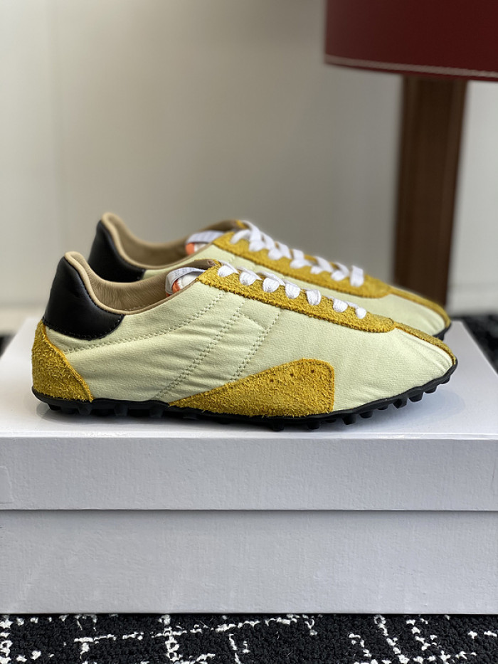 MAISON MARGIELA CALFSKIN S57WS0257