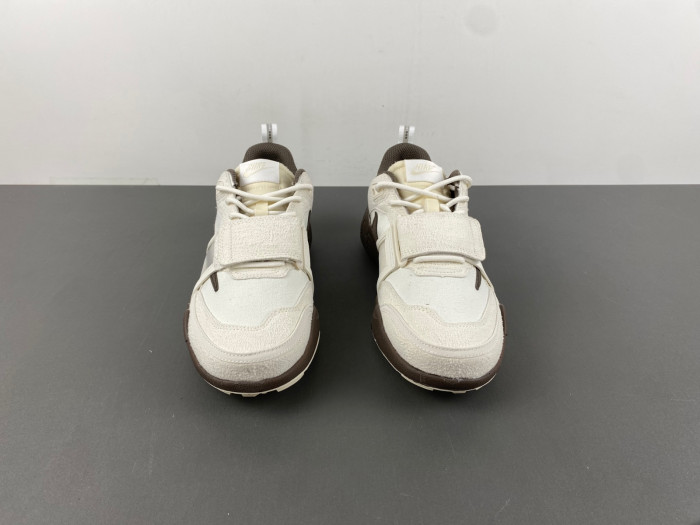 Nike Zoom Field Jaxx SP Travis Scott HQ3061-101
