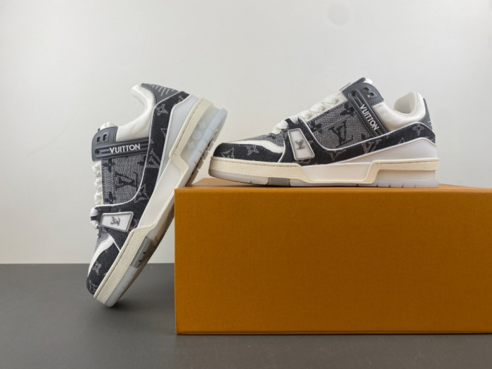 LV snekaers L0000597