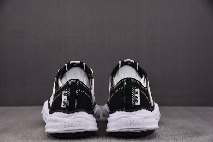 MAISON MIHARA YASUHIRO & AMIRI SNEAKER MMYS59