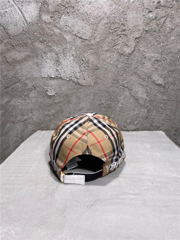 BURB*RRY HAT