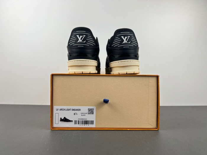 LV snekaers L0000534