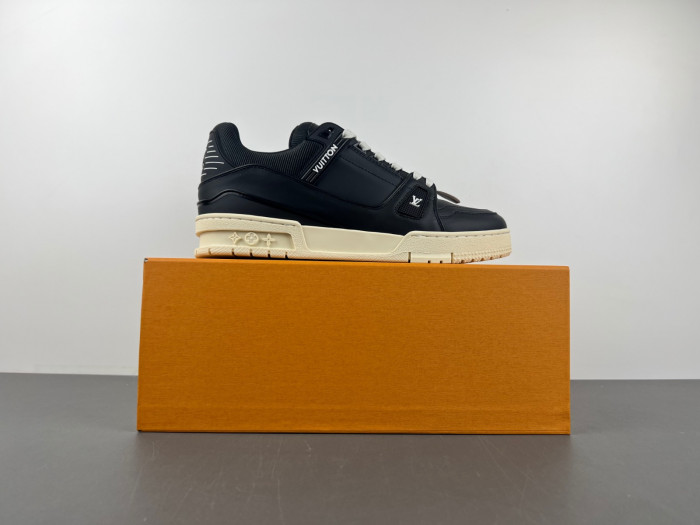 LV snekaers L0000534