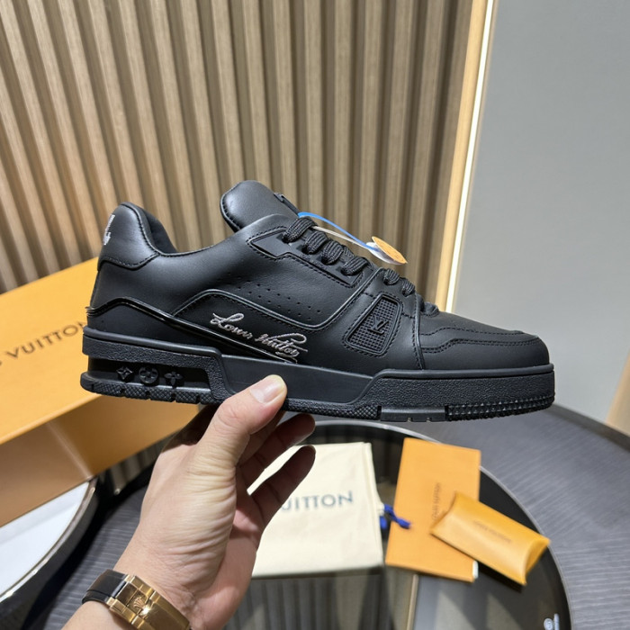 LV snekaers L0000489