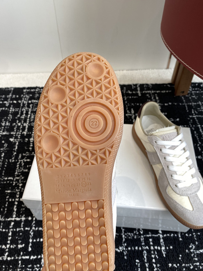 MAISON MARGIELA CALFSKIN S57WS0305