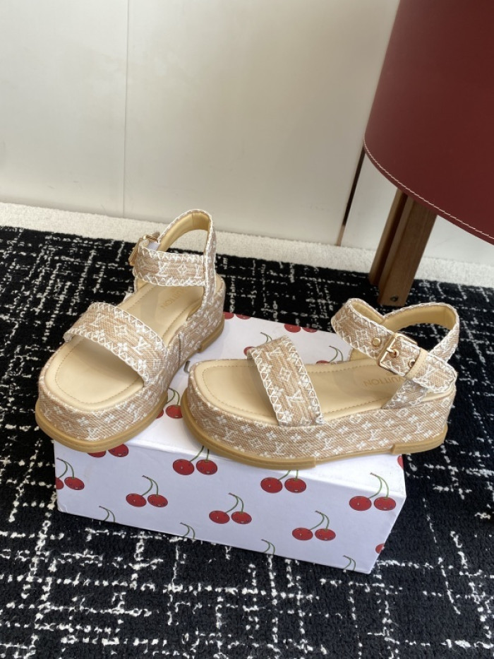 L&V sandal 230