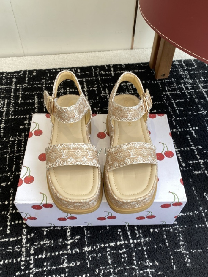 L&V sandal 230