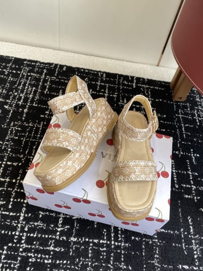 L&V sandal 230