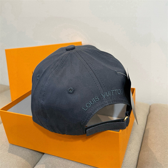 L&V HAT