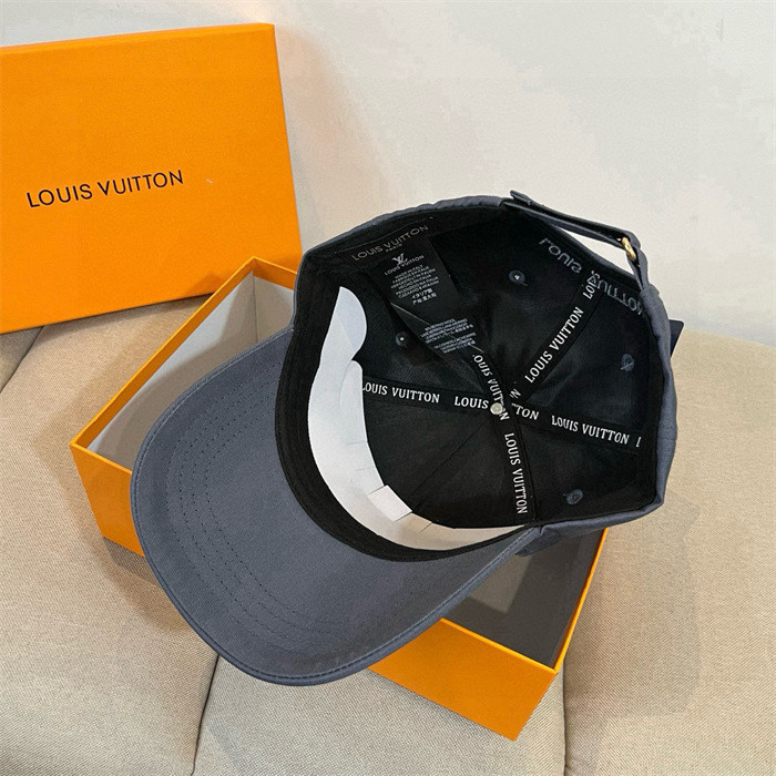 L&V HAT