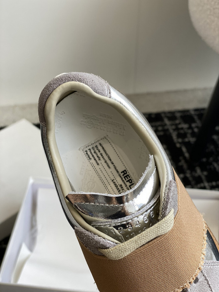 MAISON MARGIELA CALFSKIN S57WS0281