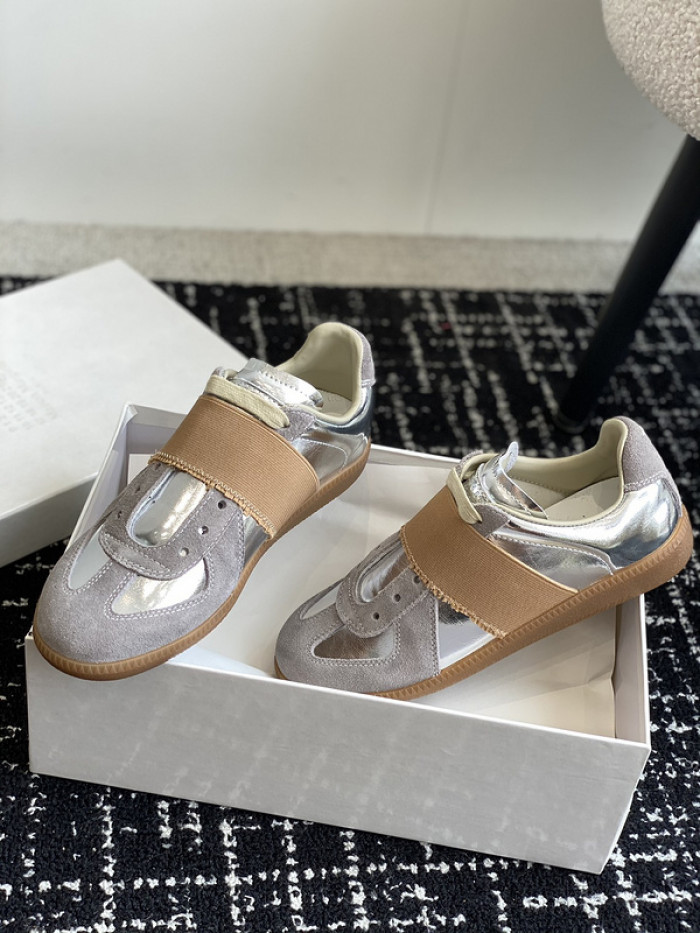 MAISON MARGIELA CALFSKIN S57WS0281