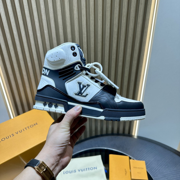 LV snekaers L0000470