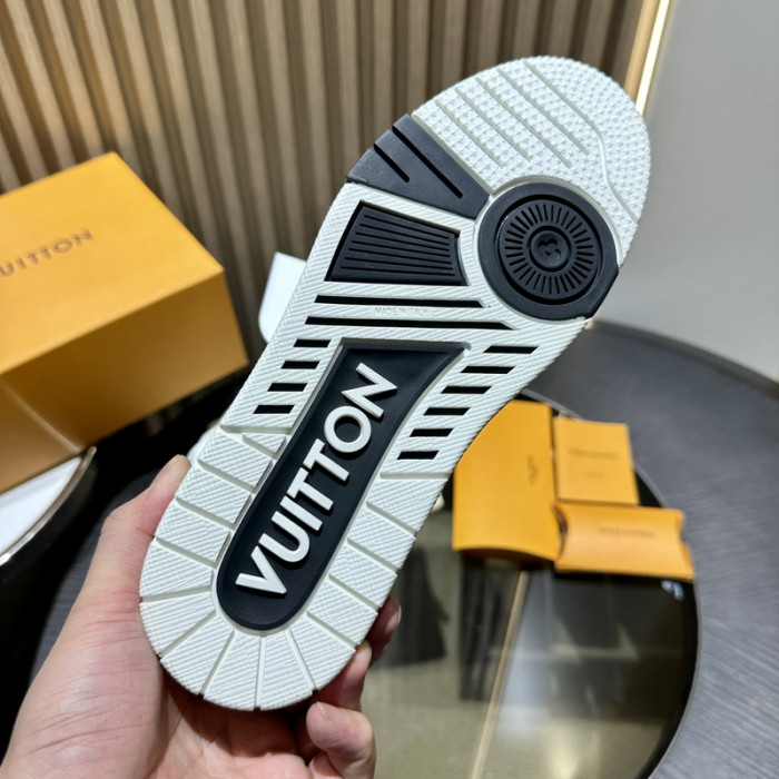LV snekaers L0000470