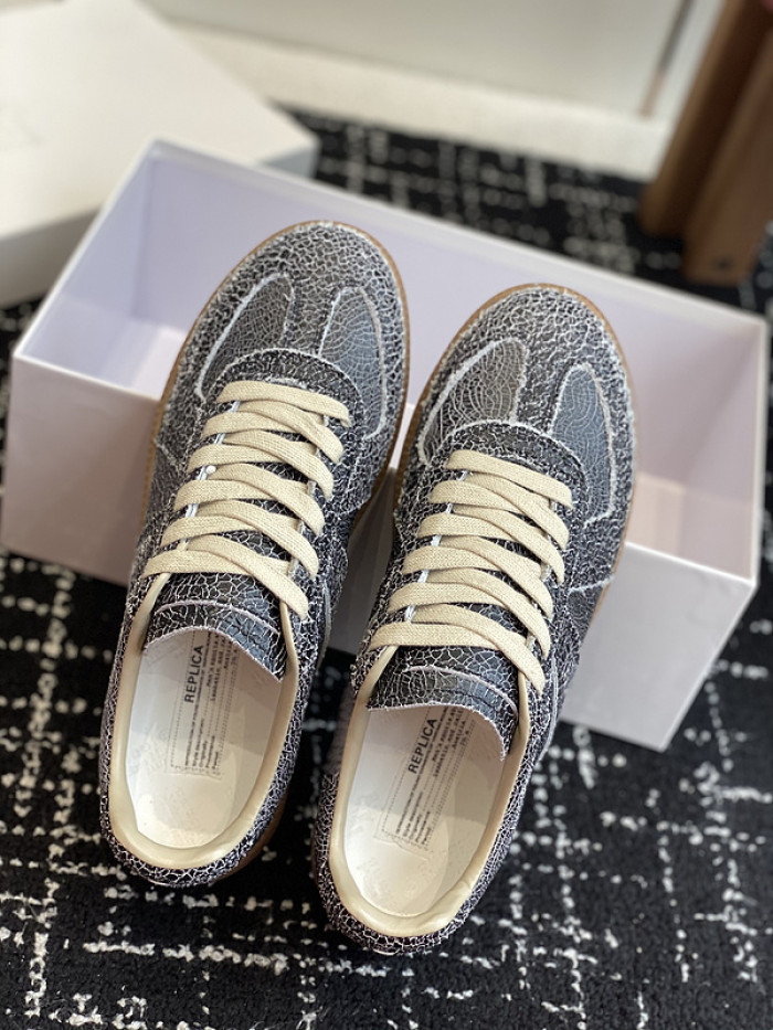 MAISON MARGIELA CALFSKIN S57WS0316