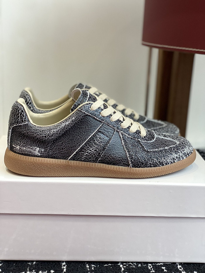 MAISON MARGIELA CALFSKIN S57WS0316