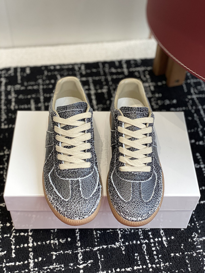 MAISON MARGIELA CALFSKIN S57WS0316