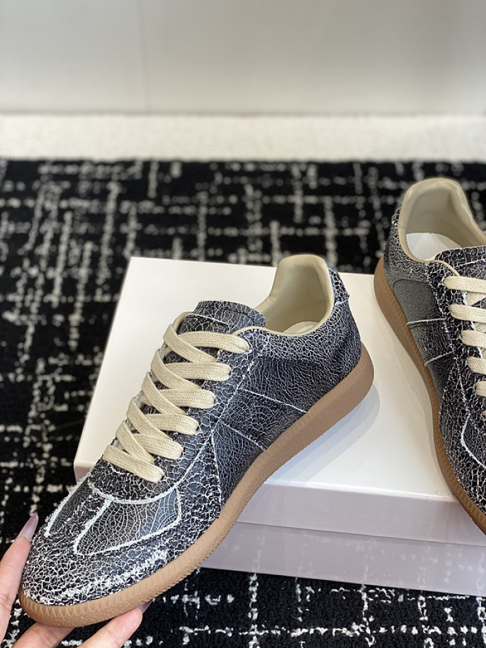 MAISON MARGIELA CALFSKIN S57WS0316