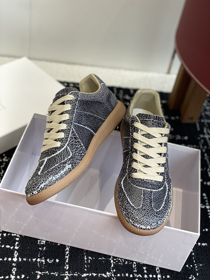 MAISON MARGIELA CALFSKIN S57WS0316