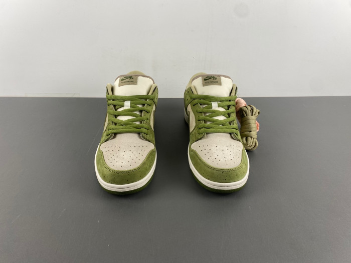 Yuto Horigome x Nike SB Dunk Low Asparagus HF8022-300
