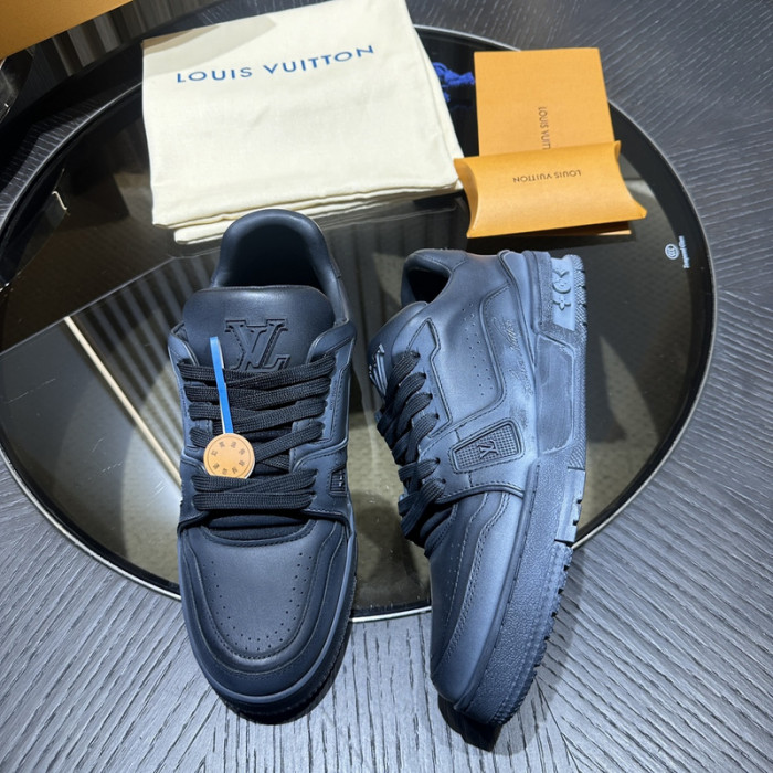 LV snekaers L0000493
