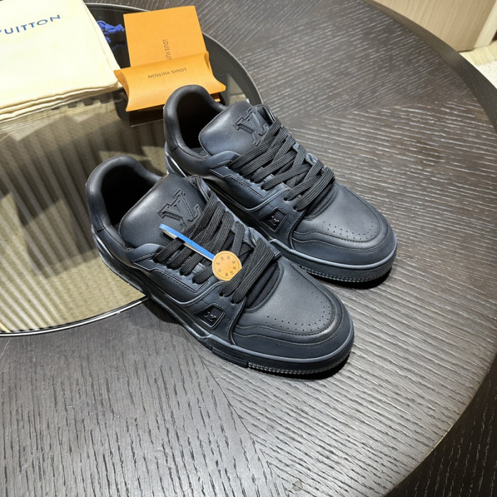 LV snekaers L0000493