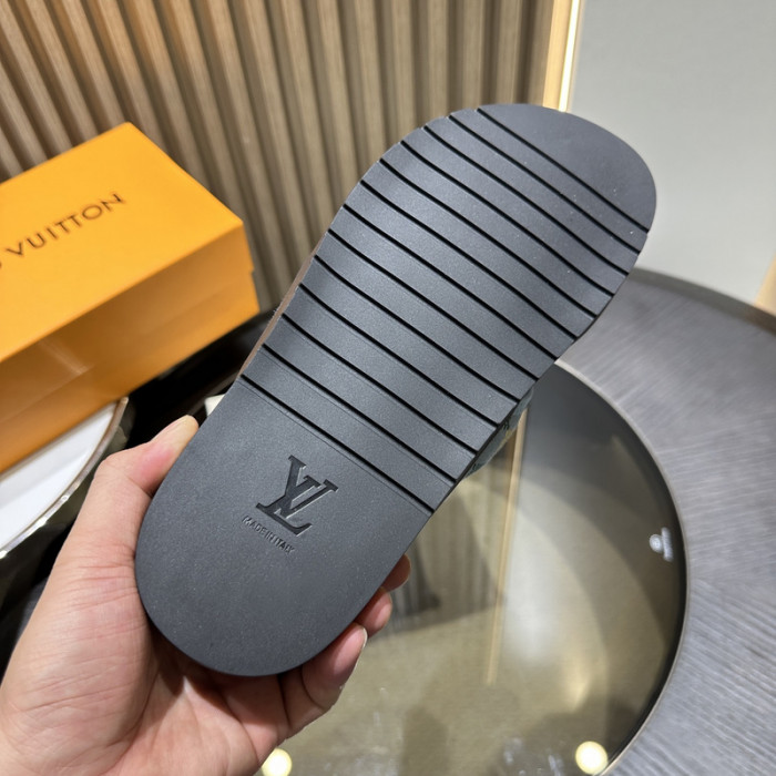 L&V sandal 154