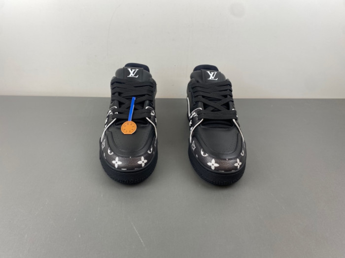LV snekaers L0000560