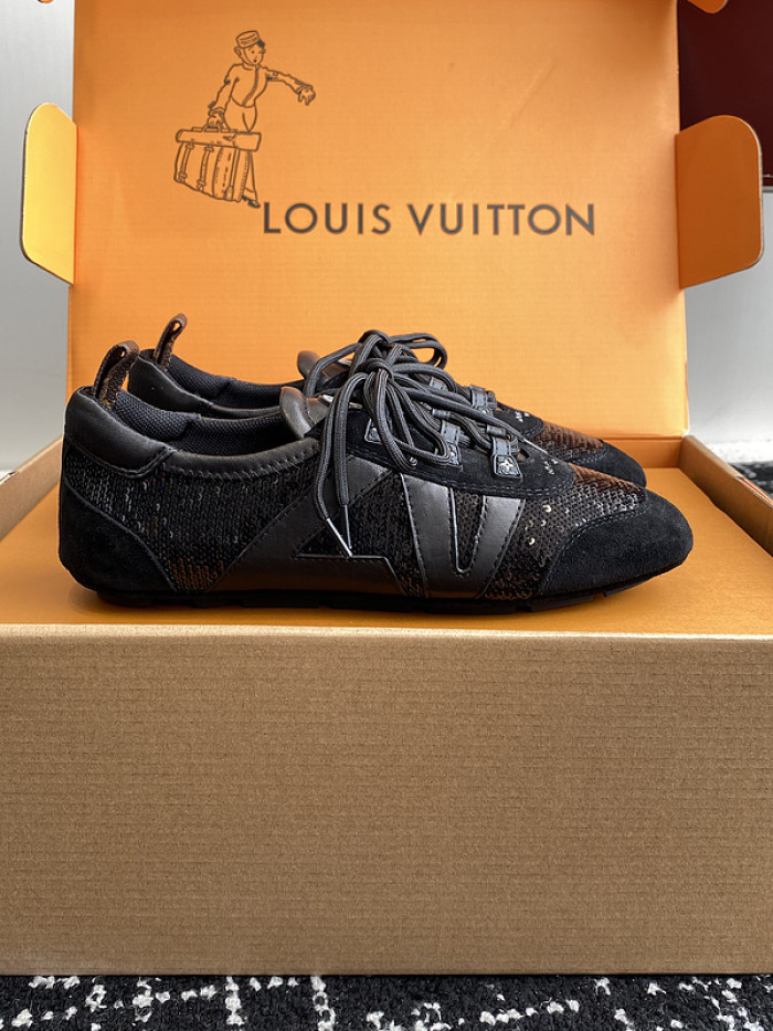 LV snekaers L0000571