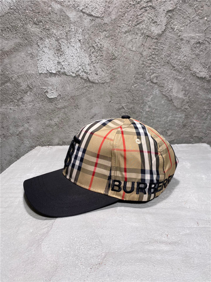BURB*RRY HAT