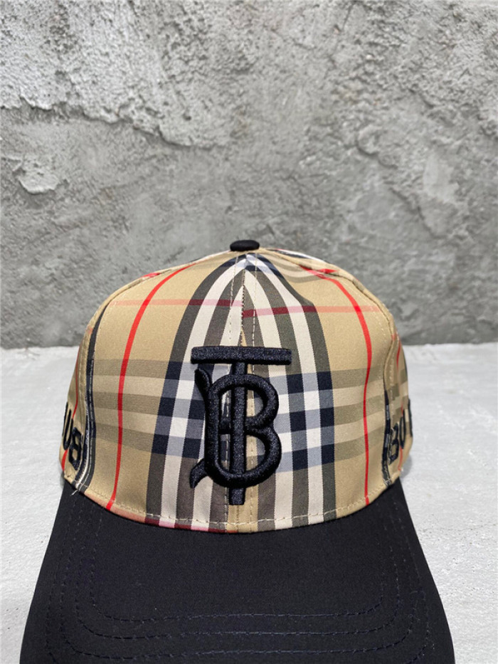 BURB*RRY HAT