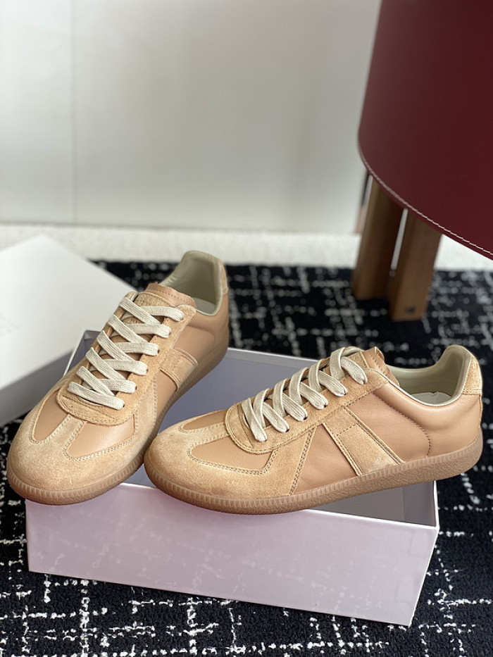 MAISON MARGIELA CALFSKIN S57WS0323