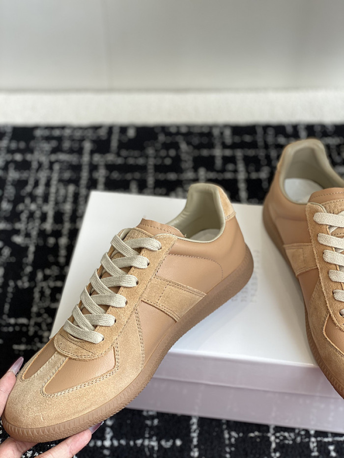 MAISON MARGIELA CALFSKIN S57WS0323