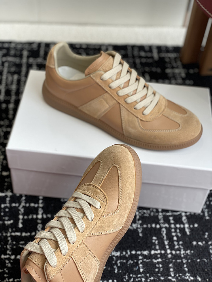 MAISON MARGIELA CALFSKIN S57WS0323