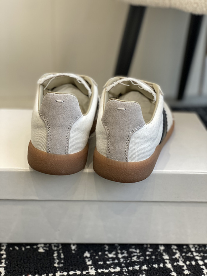 MAISON MARGIELA CALFSKIN S57WS0260