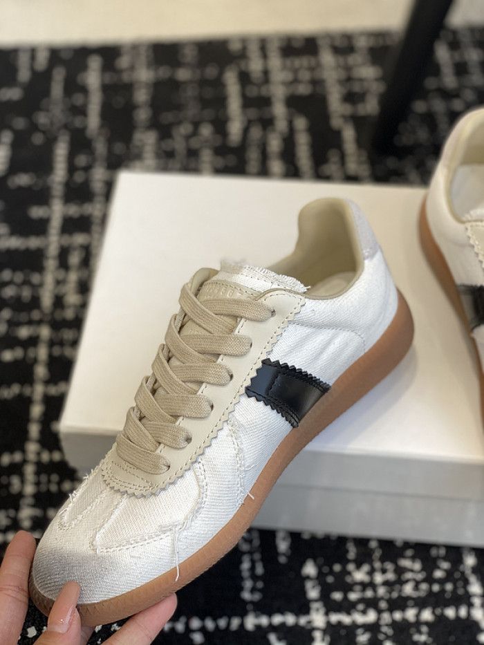 MAISON MARGIELA CALFSKIN S57WS0260