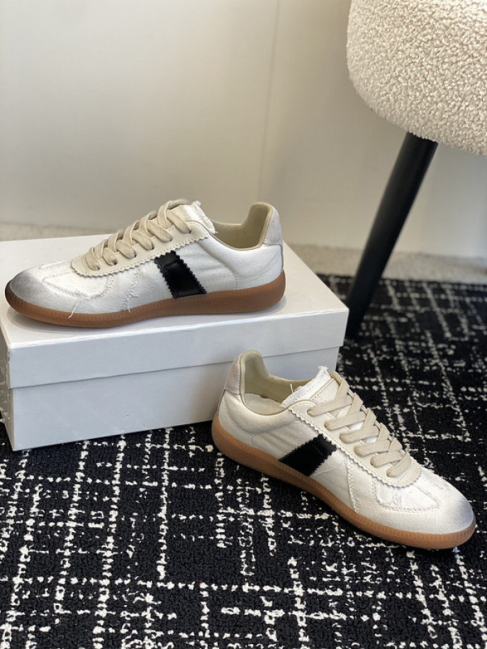 MAISON MARGIELA CALFSKIN S57WS0260