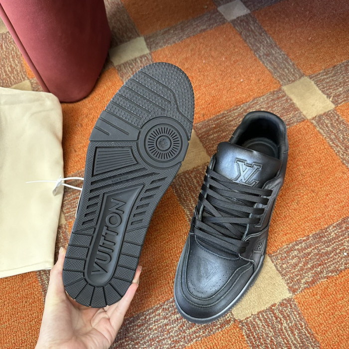 LV snekaers L0000474