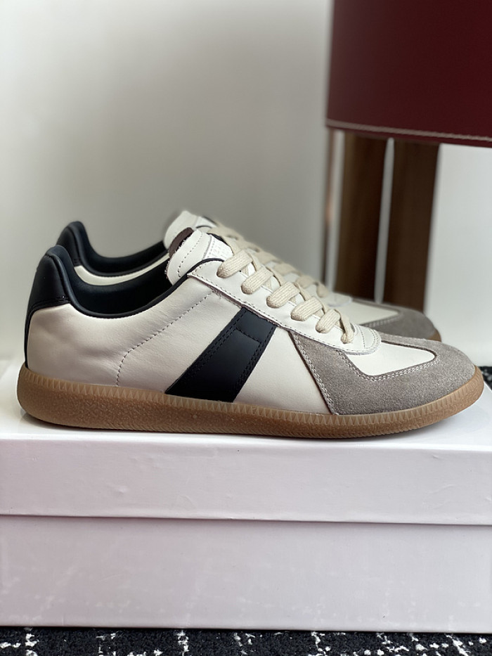 MAISON MARGIELA CALFSKIN S57WS0321