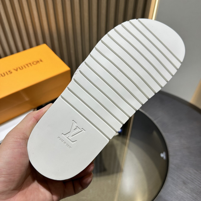 L&V sandal 157