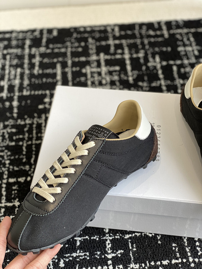 MAISON MARGIELA CALFSKIN S57WS0255