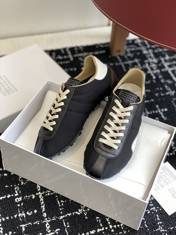 MAISON MARGIELA CALFSKIN S57WS0255