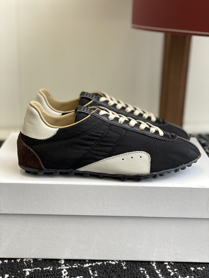 MAISON MARGIELA CALFSKIN S57WS0255