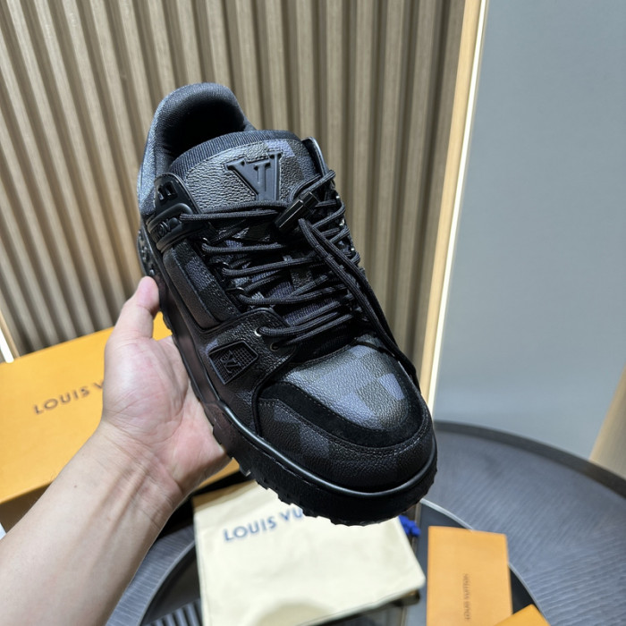 LV snekaers L0000546