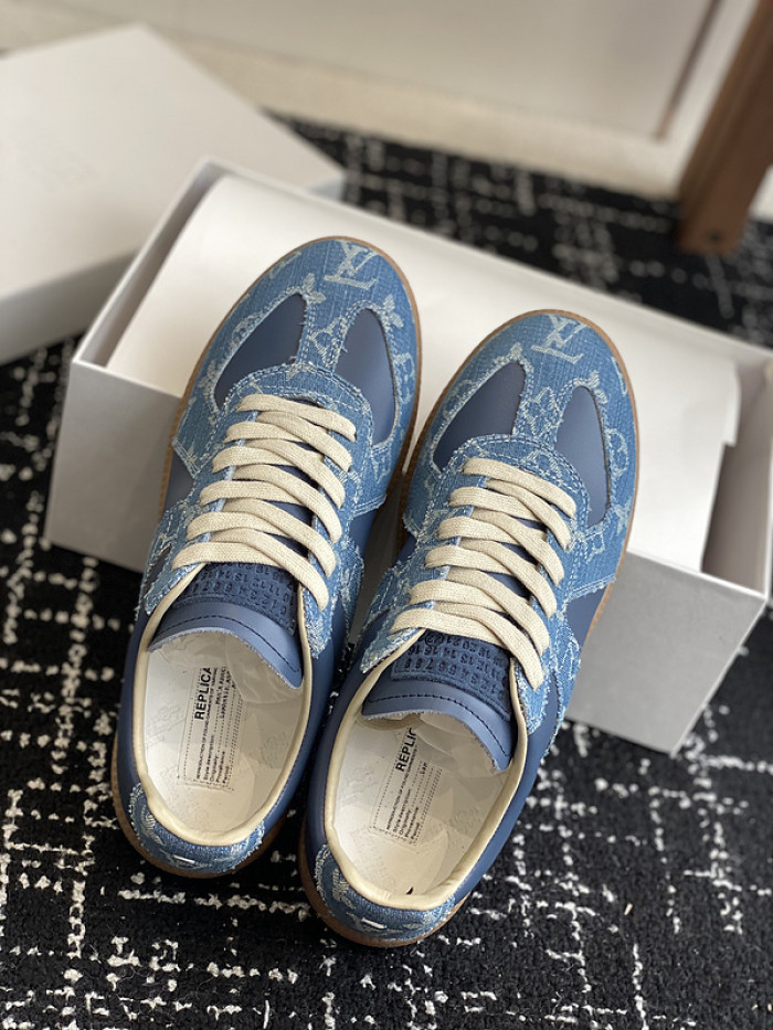 MAISON MARGIELA CALFSKIN S57WS0297