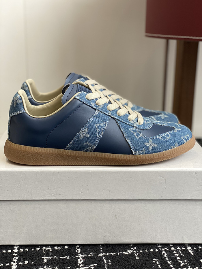 MAISON MARGIELA CALFSKIN S57WS0297