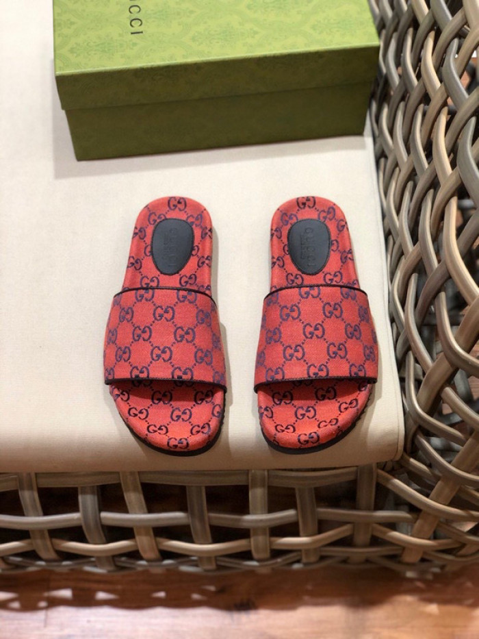 Gucc* Sandal140