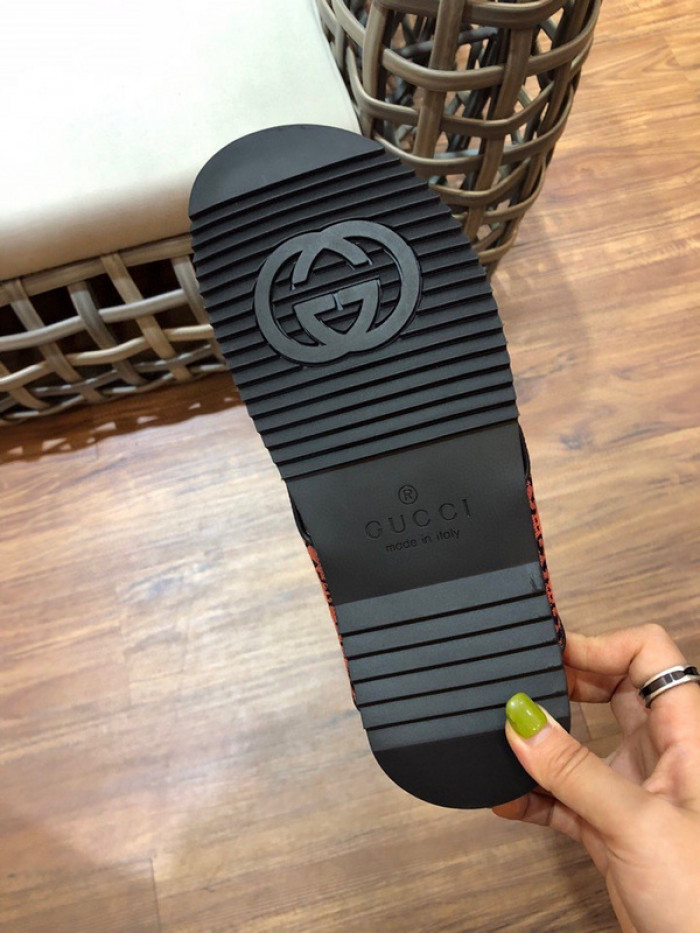 Gucc* Sandal140