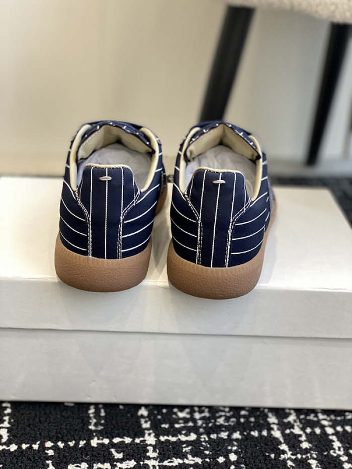 MAISON MARGIELA CALFSKIN S57WS0262
